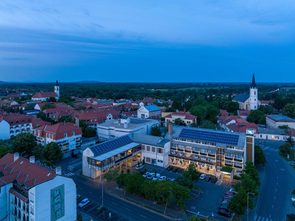 Hotel Bodrog Wellness & Elix Spa Sárospatak エクステリア 写真